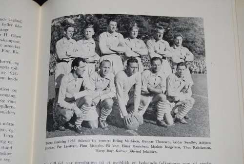 NORWEGIAN VINTAGE FOOTBALL BOOK