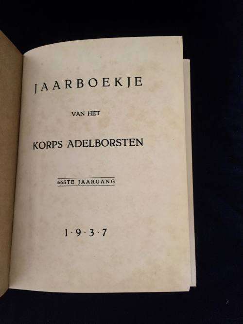 JAARBOEKJE VAN HET KORPS ADELBORSTEN 1937