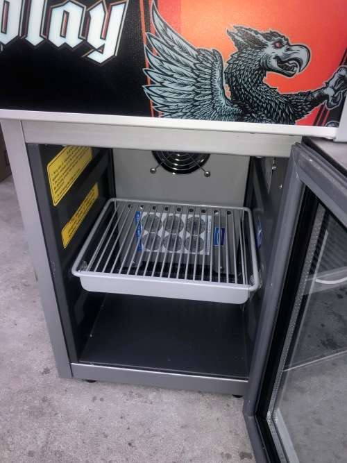 POWER PLAY ENERGY DRINK MINI FRIDGE