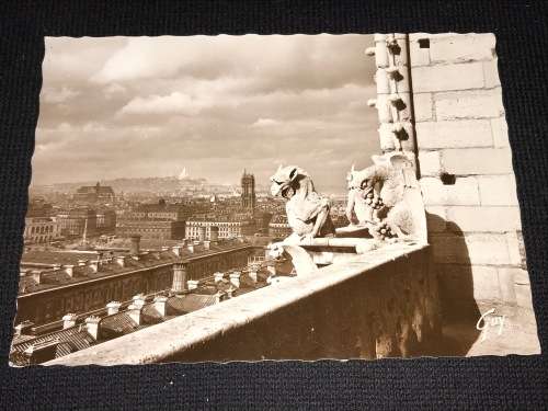 PARIS ET SES MERVEILLES LES CHIMERES DE NOTRE DAME. VINTAGE UNUSED