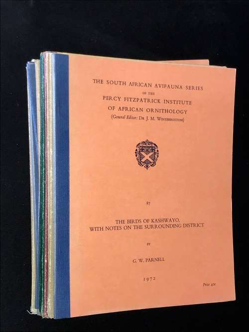 THE SOUTH AFRICAN AVIFAUNA SERIES - PERCY FITZPATRICK INSTITUTE OF AFRICAN ORNITHOLOGY X 13 BOOKLETS