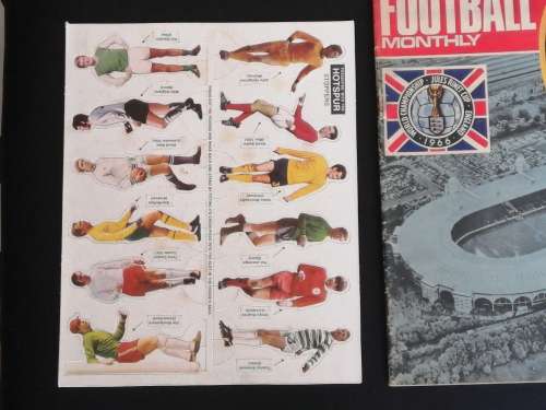 CHARLES BUCHAN`S FOOTBALL MONTHLY WORLD CUP EDITION 1966 WITH INSERT