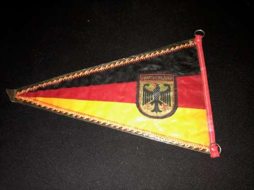VINTAGE DEUTSCHLAND FLAG