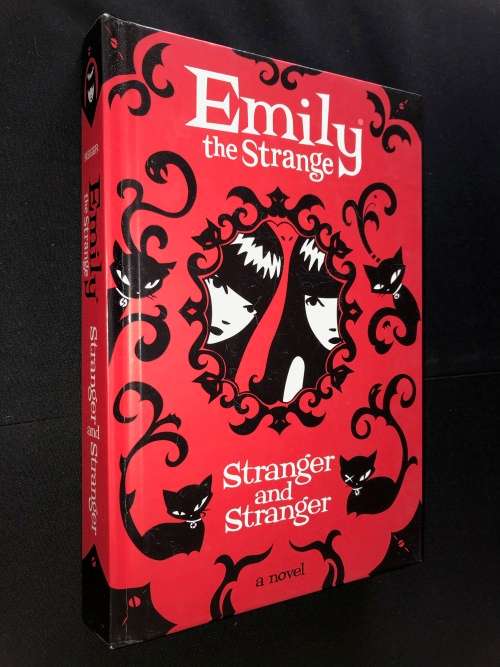 EMILY THE STRANGE - STRANGER AND STRANGER