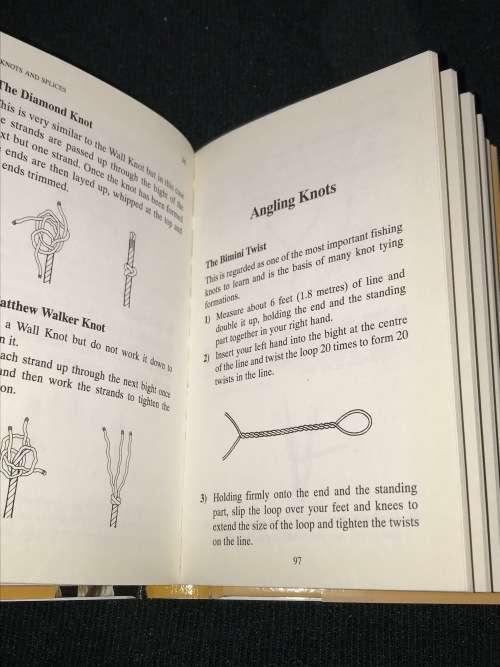 KNOTS AND SPLICES BROCKHAMPTON REFERENCE