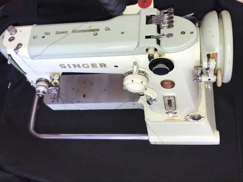 SINGER 320K SEWING MACHINE