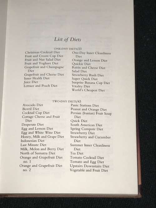 ENCYCLOPAEDIA OF SLIMMING DIETS BY MARINA ANDREWS EX-LIBRARY