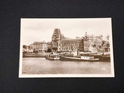 VINTAGE POSTCARD LORIENT FRANCE