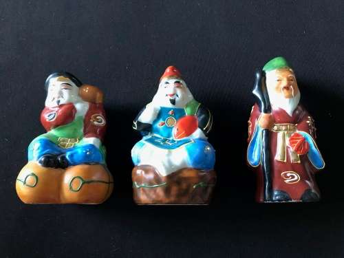PORCELAIN JAPANESE LUCKY GODS , DAIKOKUTEN, EBISU AND FUKUROKUJU