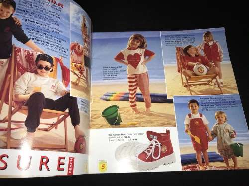 VINTAGE MANCHESTER UNITED SPRING SUMMER CATALOGUE