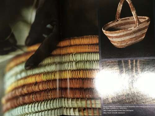 AUSTRALIA`S LIVING HERITAGE ARTS OF THE DREAMING BY JENNIFER ISAACS