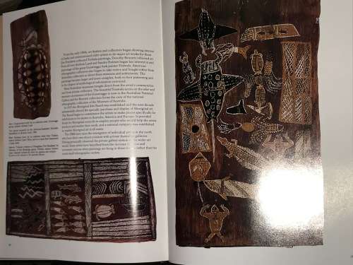 AUSTRALIA`S LIVING HERITAGE ARTS OF THE DREAMING BY JENNIFER ISAACS