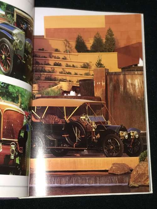 MERCEDES-BENZ PERFECTION IN LUXURY AND ENGINEERING BY PAUL W. COCHERHAM