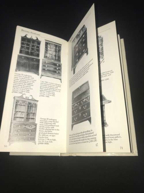 THE GUINNESS ANTIQUES PRICE GUIDE