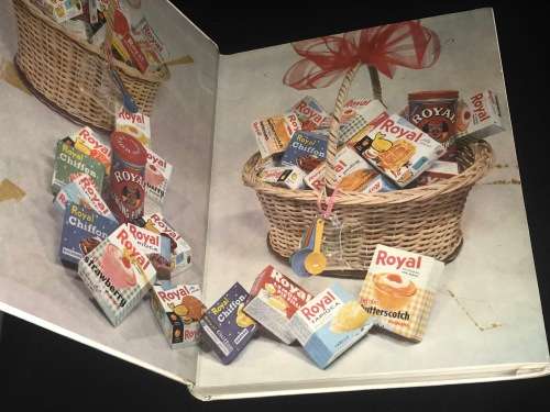 THE ROYAL HOSTESS SOUTH AFRICA`S OWN COOK BOOK
