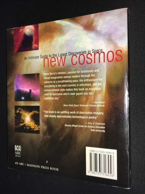 AN INTIMATE GUIDE TO THE LATEST DISCOVERIES IN SPACE NEW COSMOS BY DANA BERRY