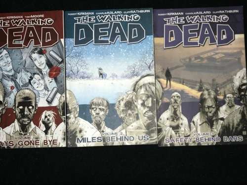 THE WALKING DEAD X 3 VOLUMES GRAPHIC NOVELS