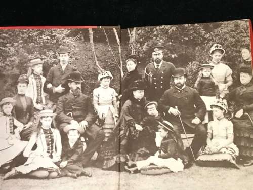 LIFE AT THE COURT OF QUEEN VICTORIA 1861 - 1901