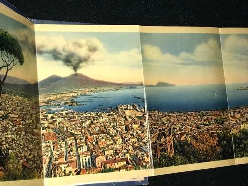 VINTAGE ITALIAN SOUVENIR FOLD OUT PHOTOS OF NAPOLI VIEWS