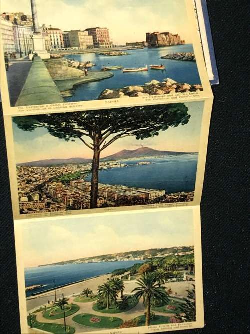 VINTAGE ITALIAN SOUVENIR FOLD OUT PHOTOS OF NAPOLI VIEWS