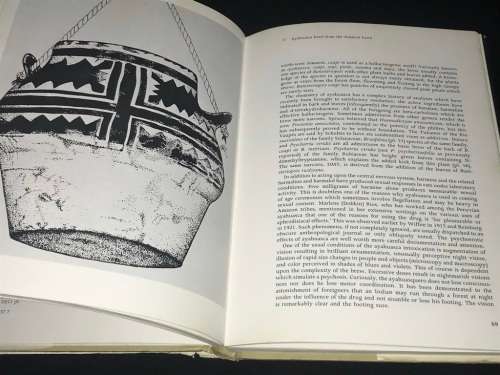 NARCOTIC PLANTS BY WILLIAM EMBODEN