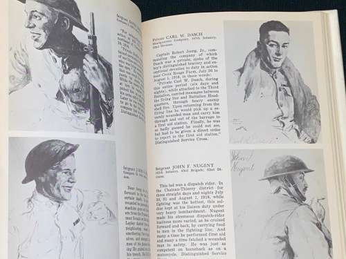 SPEAKING OF HEROES WAR PORTRAITS IN THE SMITHSONIAN INSTITUTE PAINTED BY JOSEPH CUMMINGS CHASE