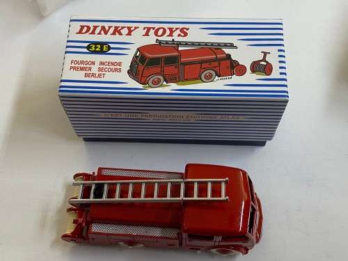 DINKY 32E BERLIET POMPIER FIRE ENGINE - ATLAS