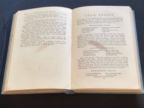 ELIZABETH CRAIG`S ECONOMICAL COOKERY