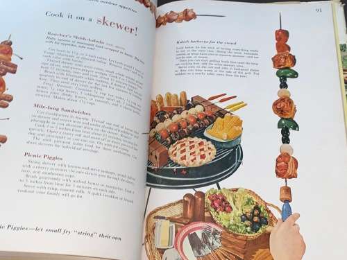 BETTER HOMES AND GARDENS BARBECUE BOOK