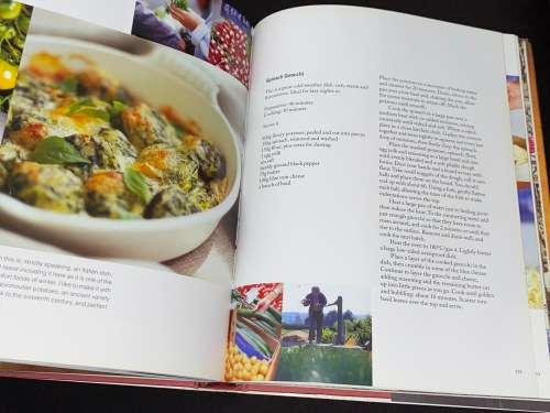 THE FRENCH KITCHEN A COOK BOOK BY JOANNE HARRIS & FRAN WARDE