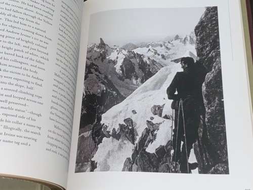 LAST CLIMB THE LEGENDARY EVEREST EXPEDITIONS OF GEORGE MALLORY BY DAVID BREASHEARS & AUDREY SALKELD