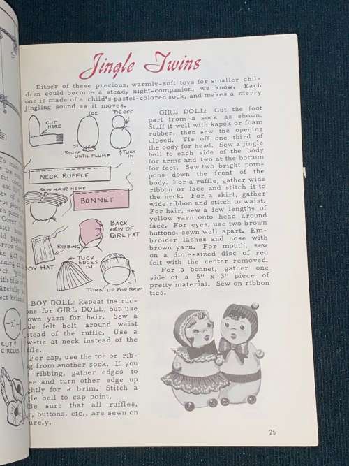 GROUP PROJECTS FOR GIRLS FROM ODDS `N ENDS VINTAGE BOOK