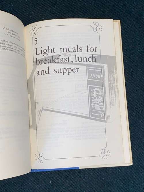 THE PRACTICAL MICROWAVE OVEN COOKBOOK BY JOEY MOSTERT