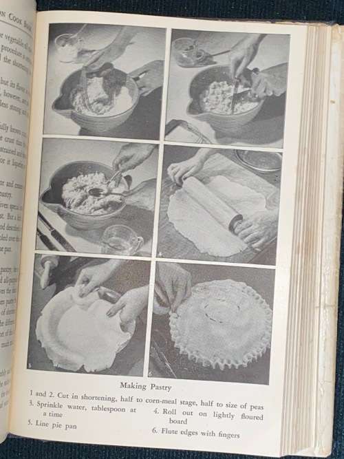 WOMAN`S HOME COMPANION COOK BOOK