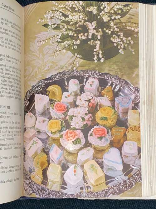 WOMAN`S HOME COMPANION COOK BOOK