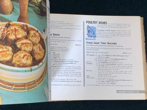 PILLBURY`S BEST 1000 RECIPES BEST OF THE BAKE-OFF COLLECTION