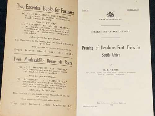 PRUNING OF DECIDUOUS FRUIT TREES IN SA - UNION OF SA DEPARTMENT OF AGRICULTURE 1929