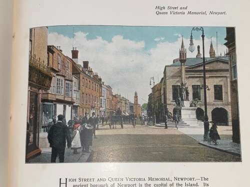 PICTURES IN COLOUR OF THE ISLE OF WIGHT BY JARROLDS AND SONS LTD