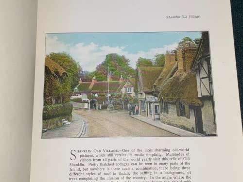 PICTURES IN COLOUR OF THE ISLE OF WIGHT BY JARROLDS AND SONS LTD