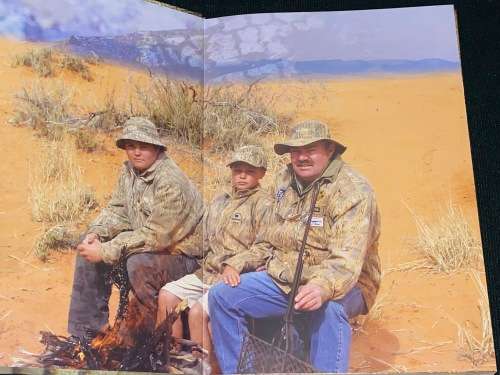 WILDSVLEISGEREGTE & KAMPVUURDISSE 2 DEUR LEONE & JACO SE LANGE