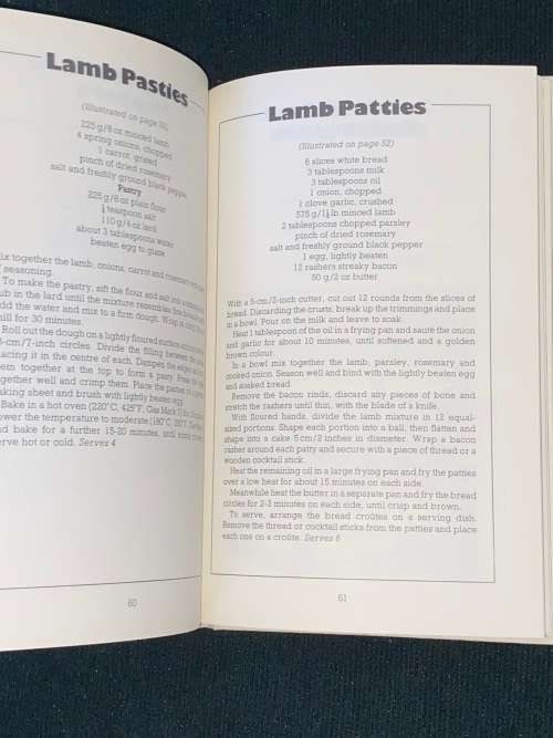 MIGHTY MINCE COOK BOOK BY JANE RODD - HAMLYN COOKSHELF