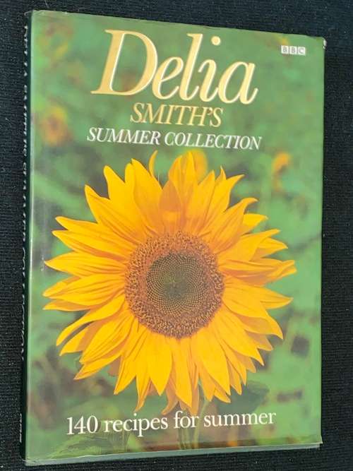 DELIA SMITH`S SUMMER COLLECTION - 140 RECIPES FOR THE SUMMER