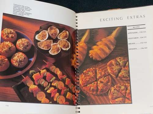 WEBER GRILL OUT - A COLLECTION OF BARBECUE RECIPES FROM WEBER