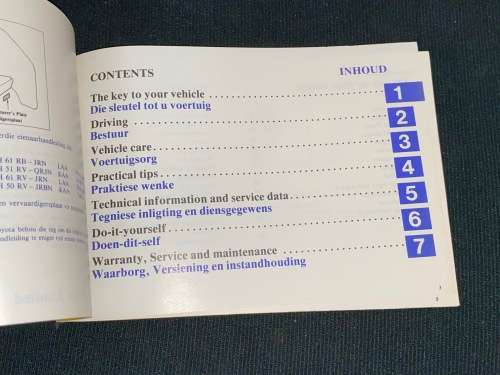 HIACE OWNER`S VINTAGE BOOKLET