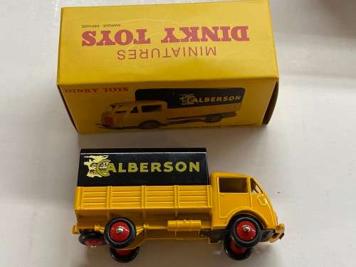 DINKY TOYS FORD CAMION BACHE - ATLAS