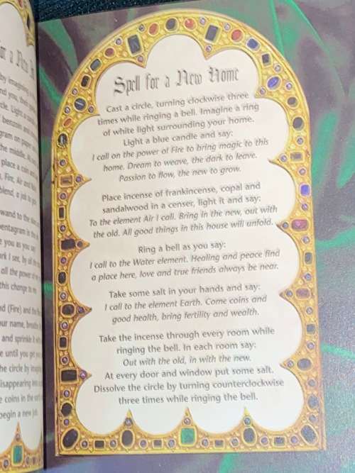THE WITCH`S SPELL BOOK BY DANAE THORP