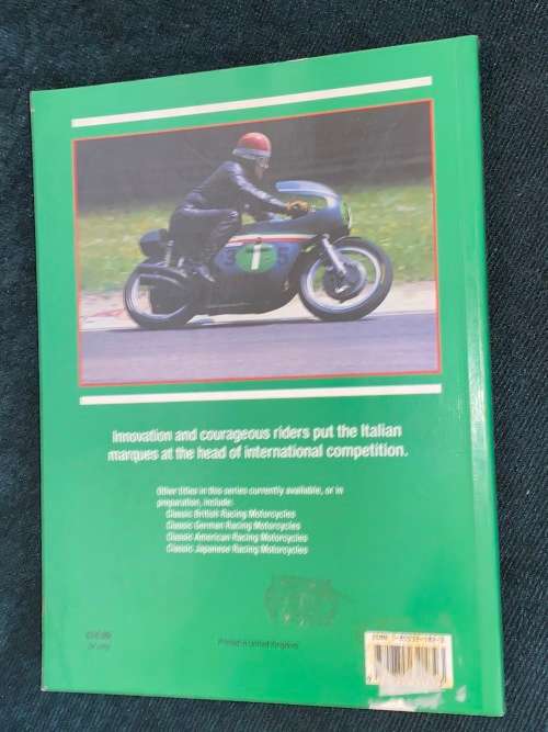 CLASSIC ITALIAN MOTOR RACING CYCLES BY MICK WALKER