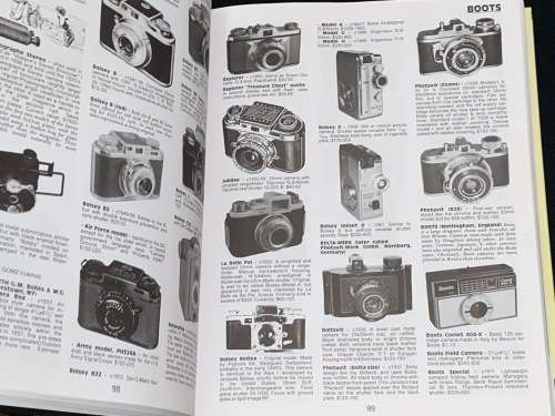 MCKEOWN`S PRICE GUIDE TO ANTIQUE & CLASSIC CAMERAS 1997/1998