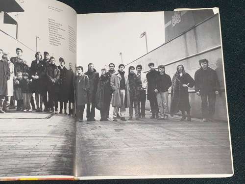 KUNSTENAARS KIEZEN KUNST - ARTIST SELECT ART 1987