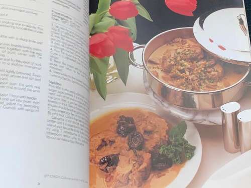 WOOLWORTHS ASHBERRY CASSEROLE COOKERY